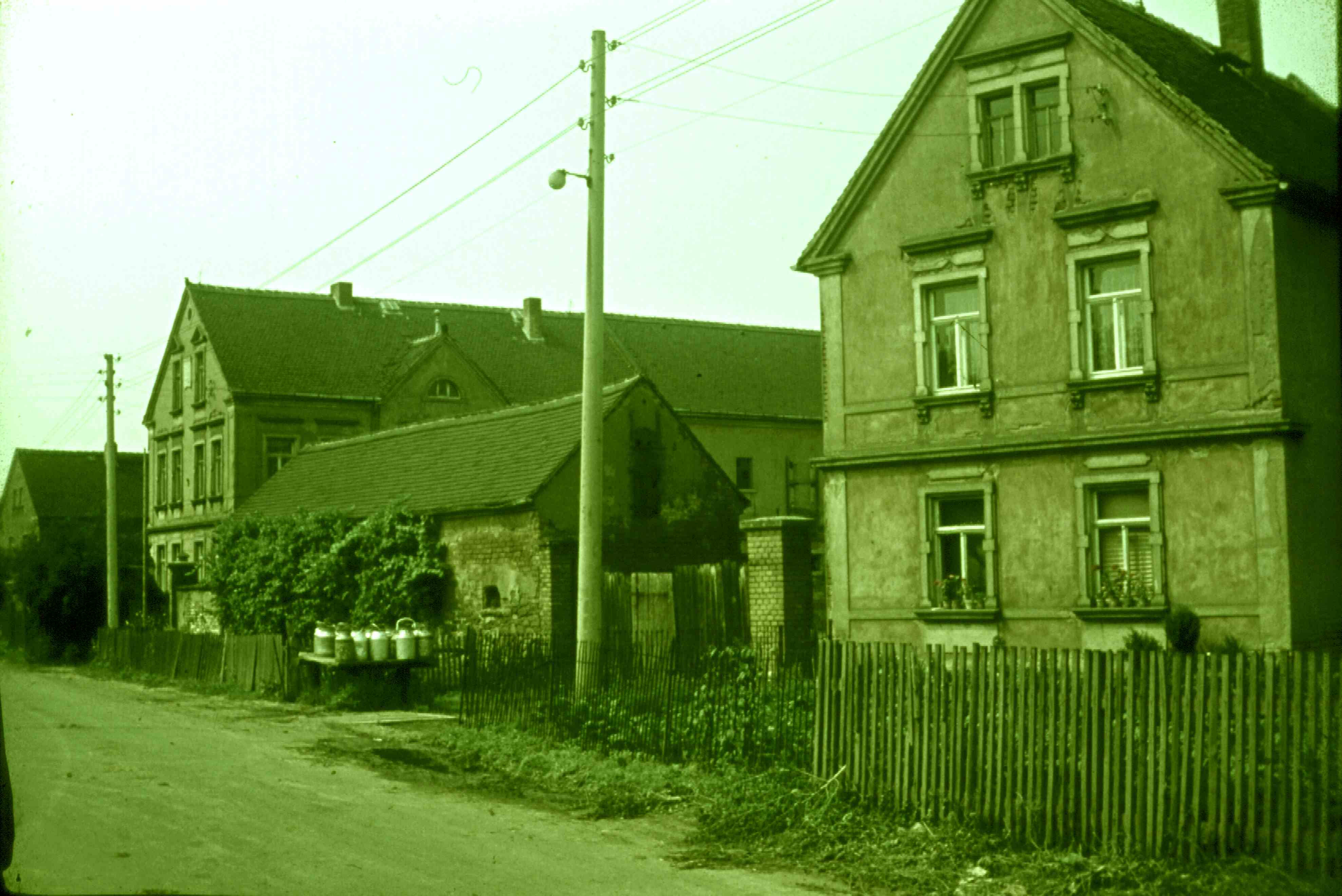 Belgershain mit Milchkübel